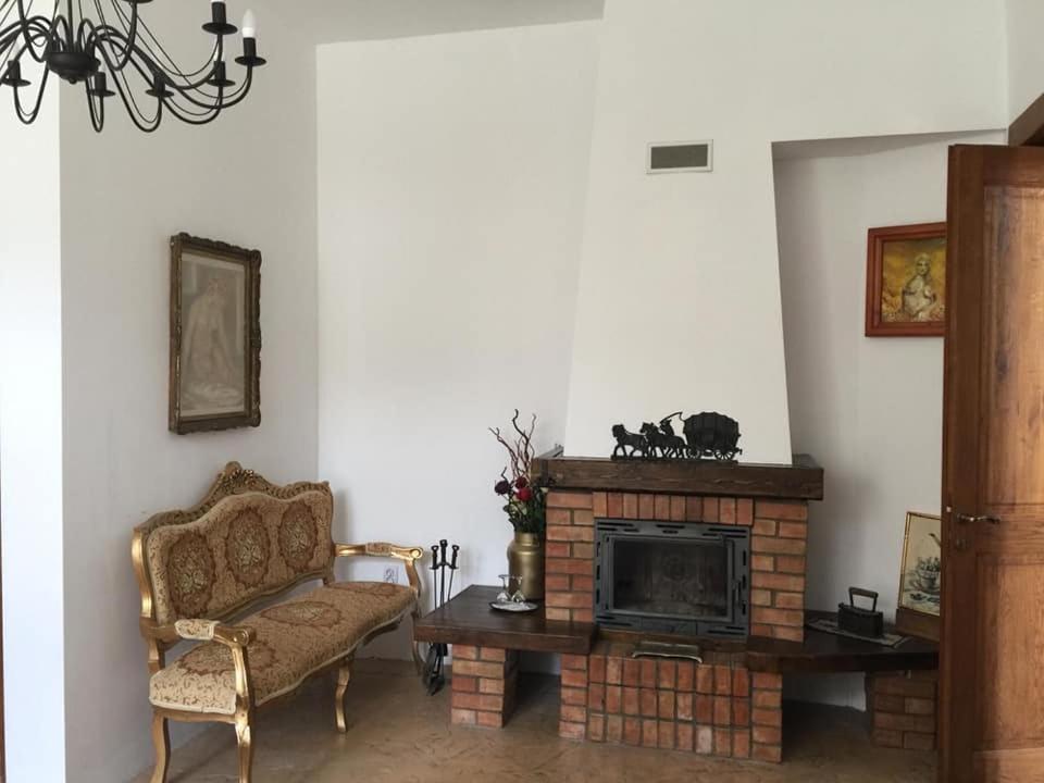 Il Piccolo Castello Buşteni Dış mekan fotoğraf