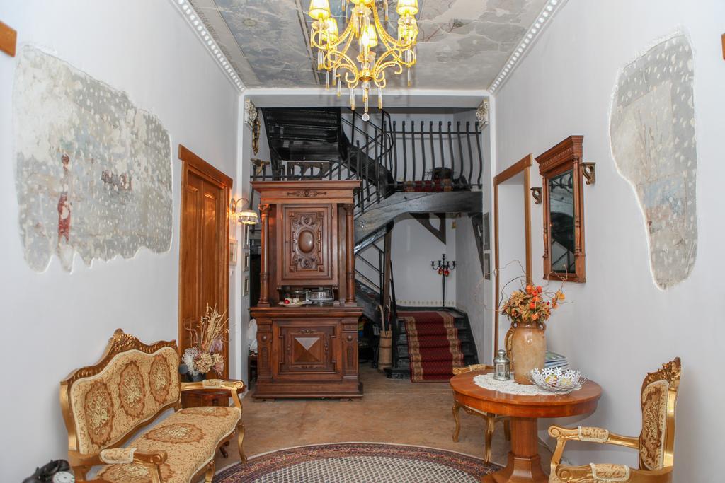 Il Piccolo Castello Buşteni Dış mekan fotoğraf
