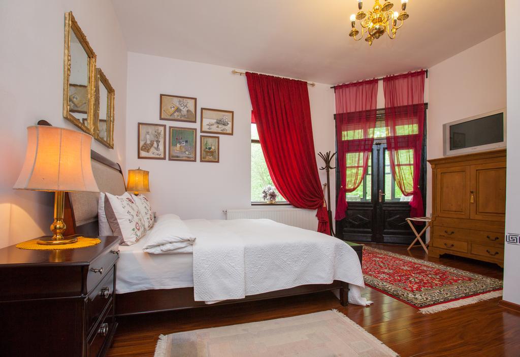 Il Piccolo Castello Buşteni Dış mekan fotoğraf