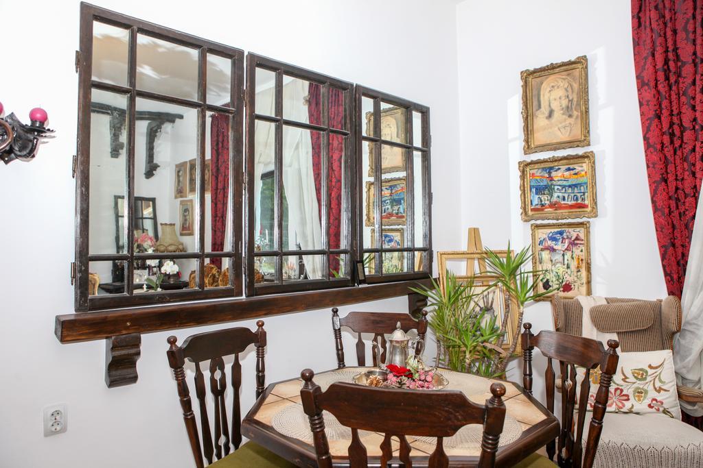 Il Piccolo Castello Buşteni Dış mekan fotoğraf